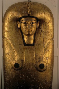 Саркофаг царицы Яххотеп