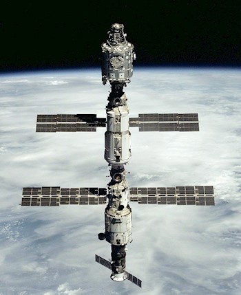 Обложка произведения Первые игры в космосе. Per aspera ad astra.