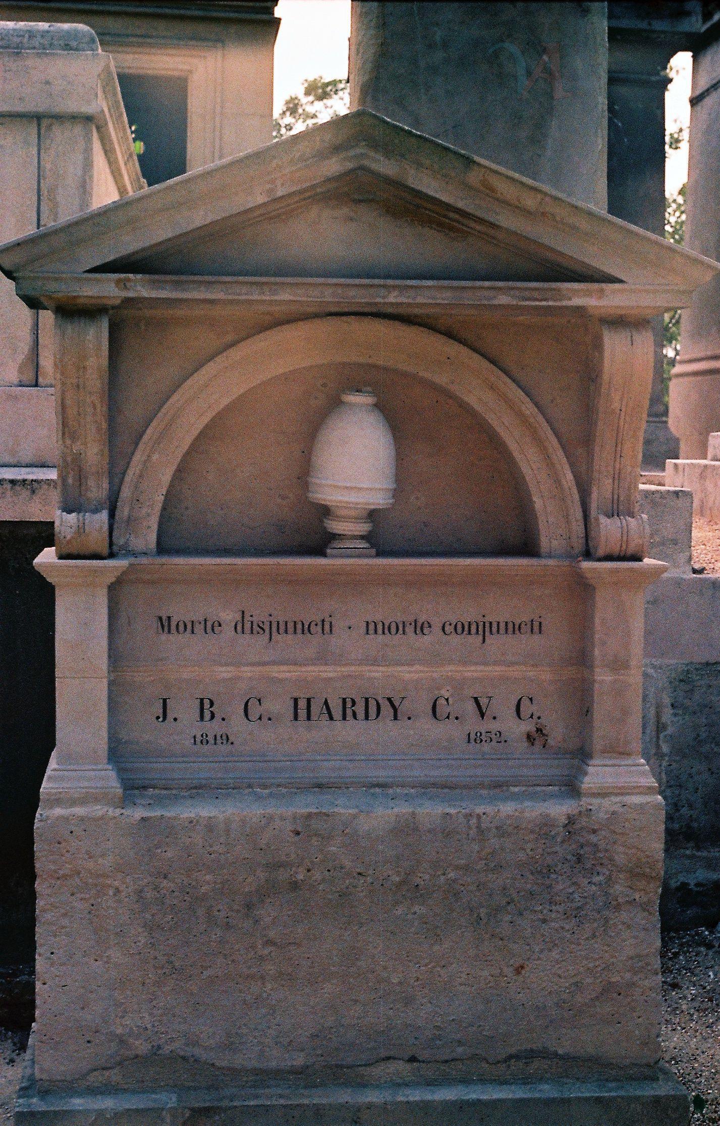 Могила Харди