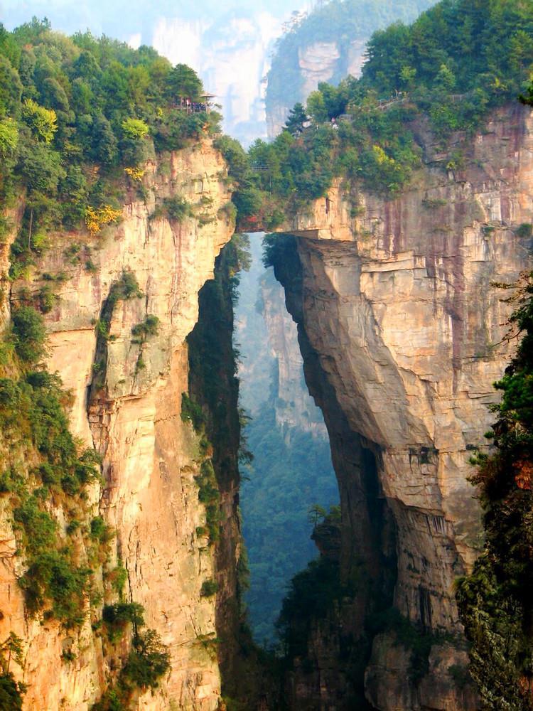 Zhangjiajie водопад в Китае