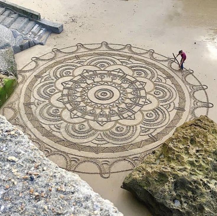 andres amador prints ephemeral sand patterns on beaches around the world