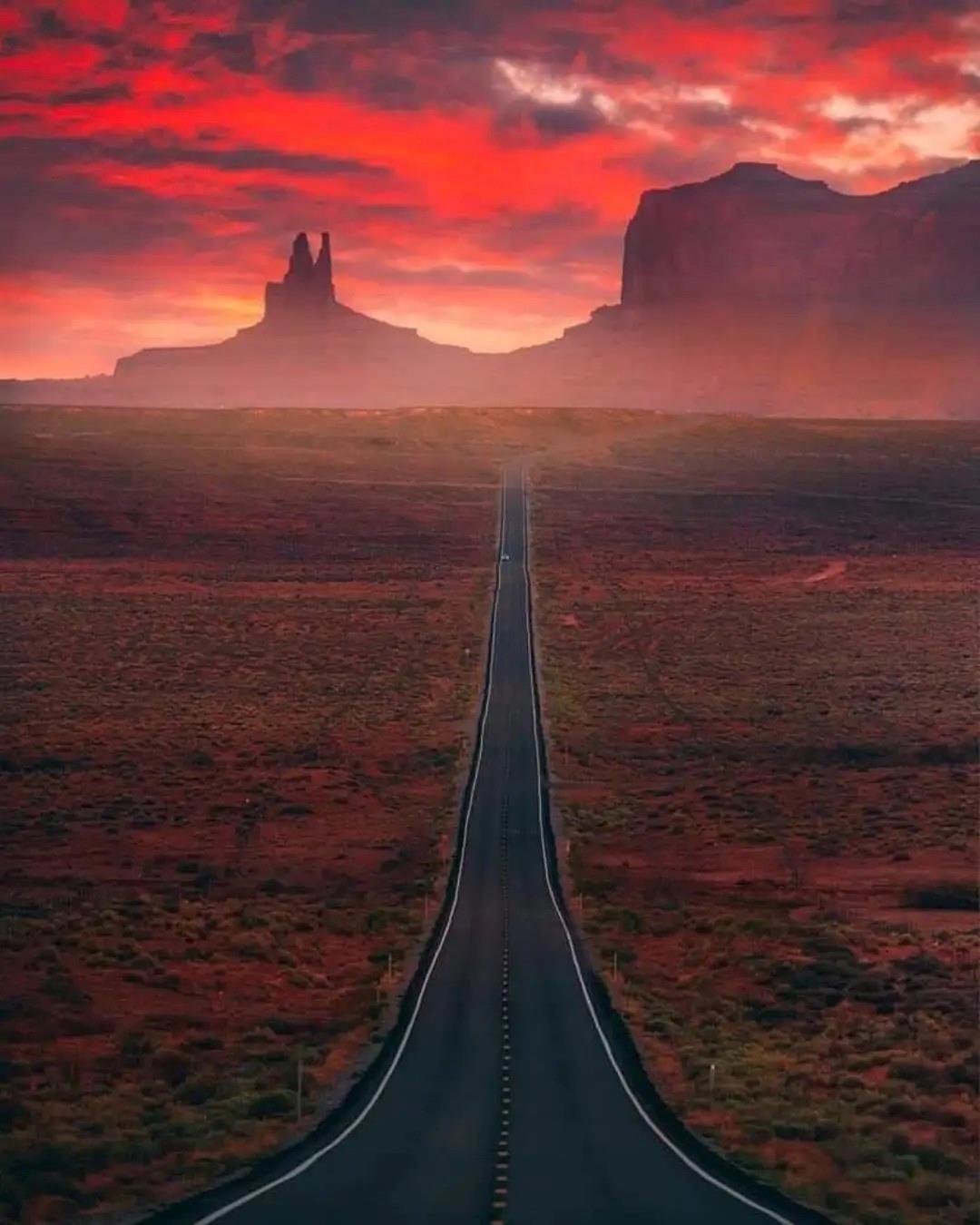 Monument valley. Долина монументов Аризона. Долина монументов США дорога. Гранд каньон Долина монументов. Аризона Гранд каньон дорога.