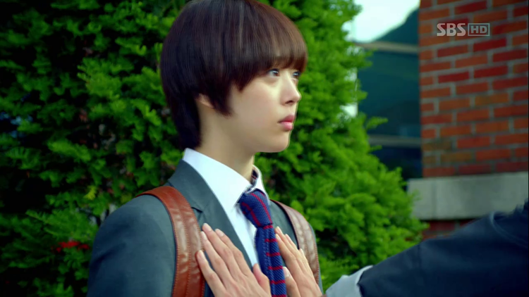 мемы про айдолов. мин юнги 2022. айдолы с фобия. погибшие корейские айдолы. у нас айдол потерялся.