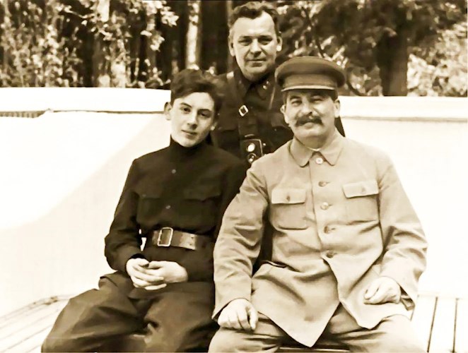 Обложка произведения Кремлевская охрана
