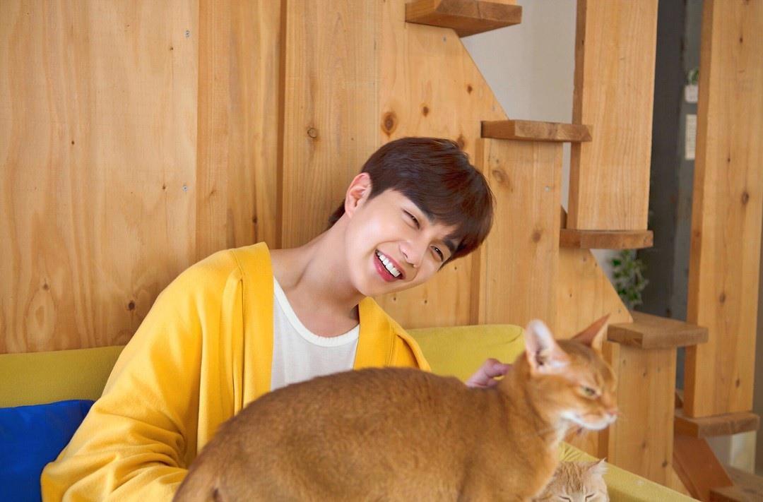 Фото взято из группы ВК, посвященной Ю Сын Хо