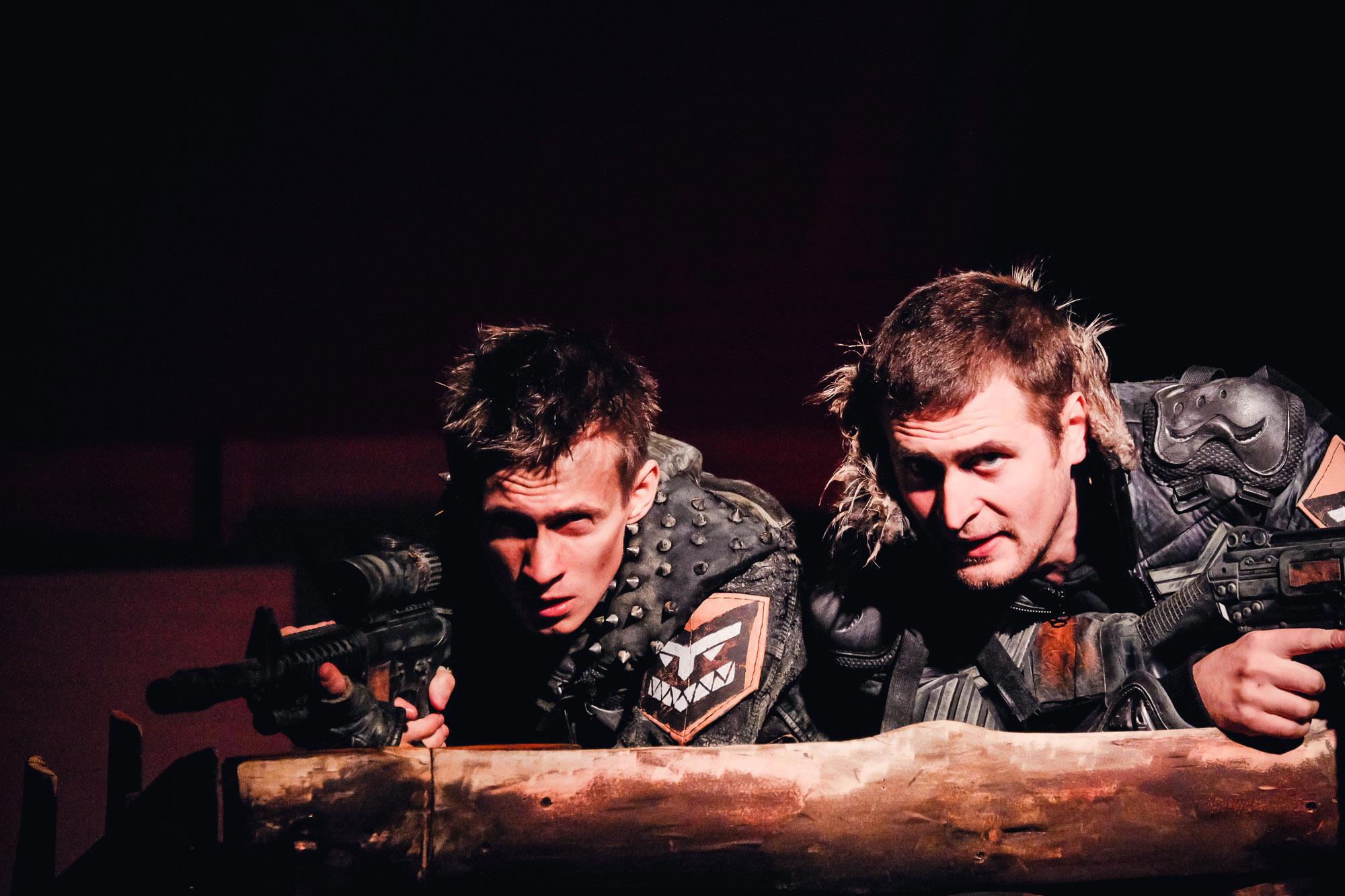 Фрагмент театральной постановки Парень из преисподней.