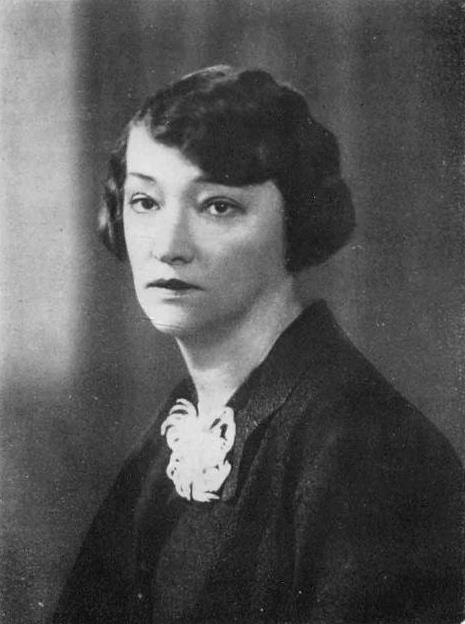 Единственное фото М.А. Нестерович-Берг, которое я нашёл. На нём она в 1930-е.