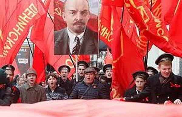 Обложка произведения Революция