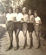 Обложка произведения Как фашисты пытали Марата Казея