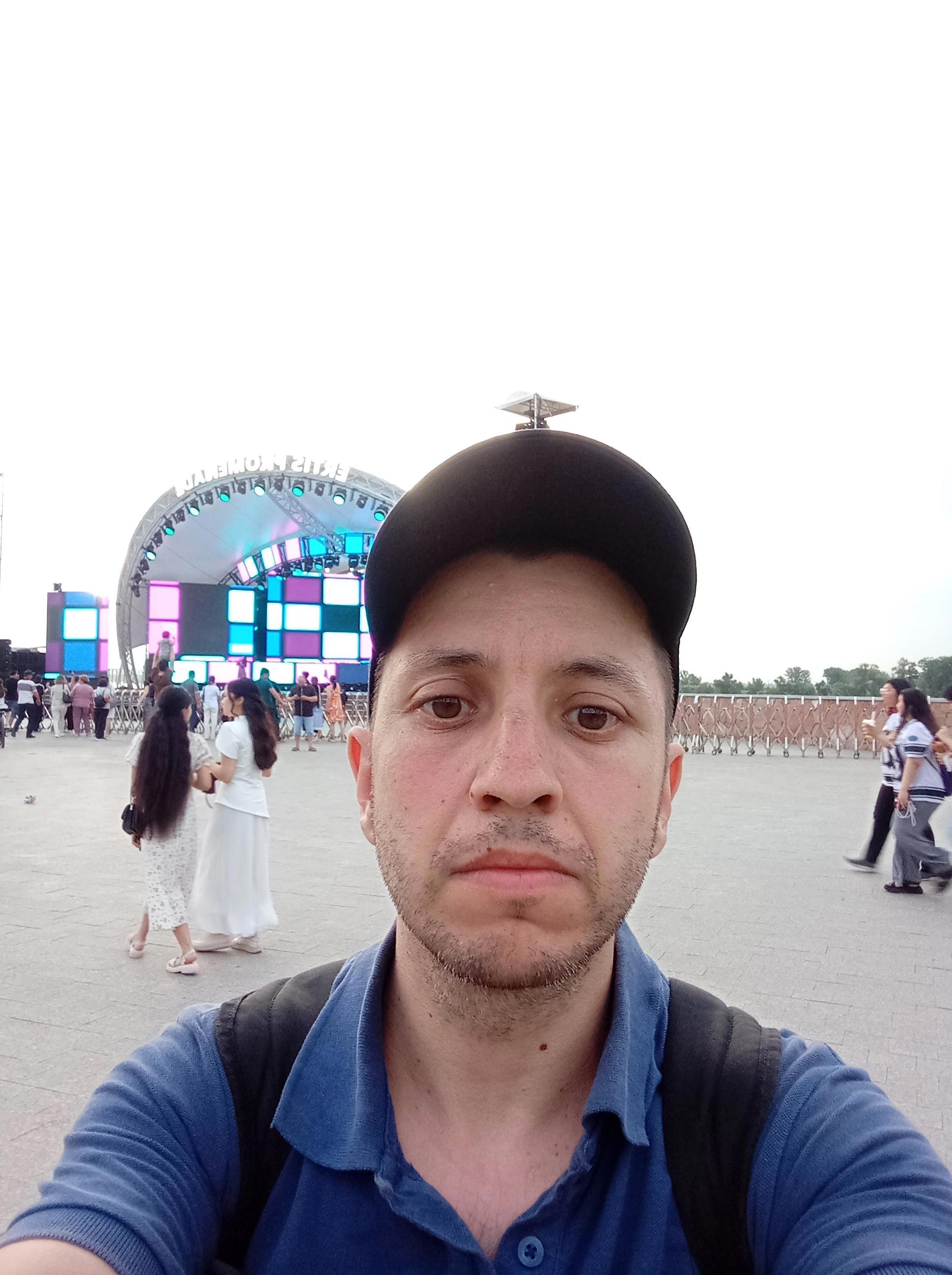 Вечерняя набережная Павлодара — место встреч и музыки! - Виктор Агеев-Полторжицкий