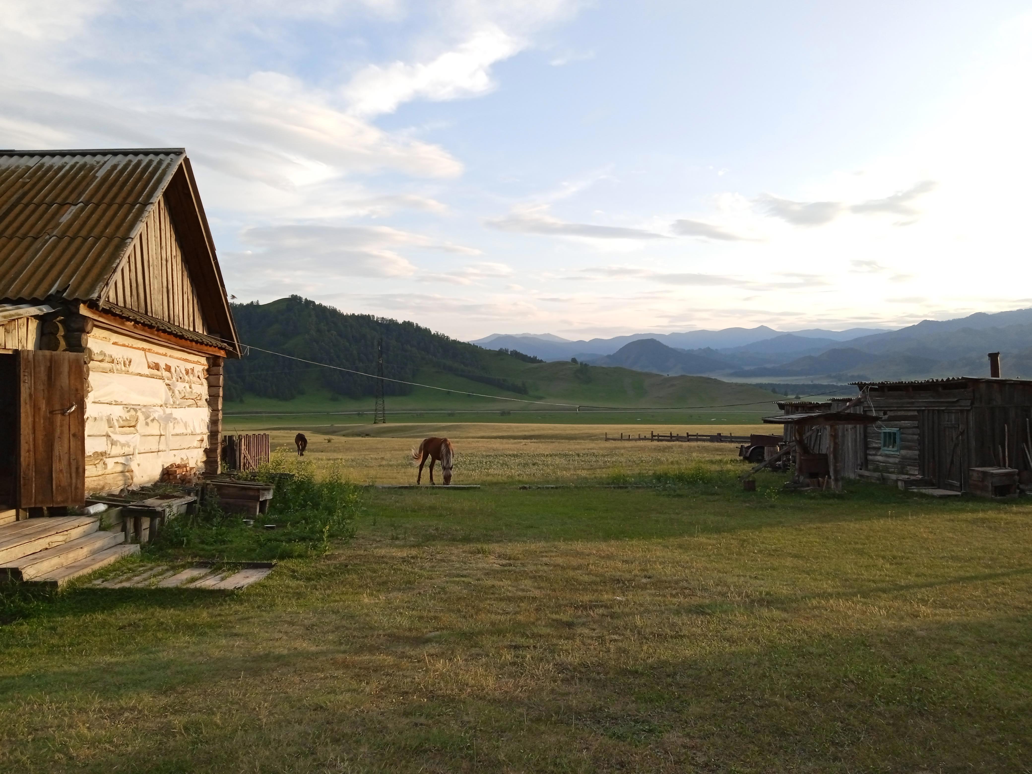 Бескрайние просторы алтайских степей, величественные горы, прозрачные реки и тихие закаты - Виктор Агеев-Полторжицкий