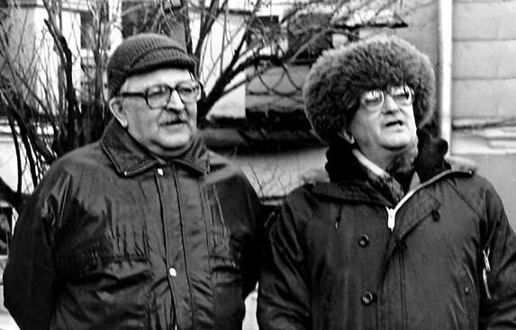 Аркадий и Борис Стругацкие. Москва, февраль 1989 года.