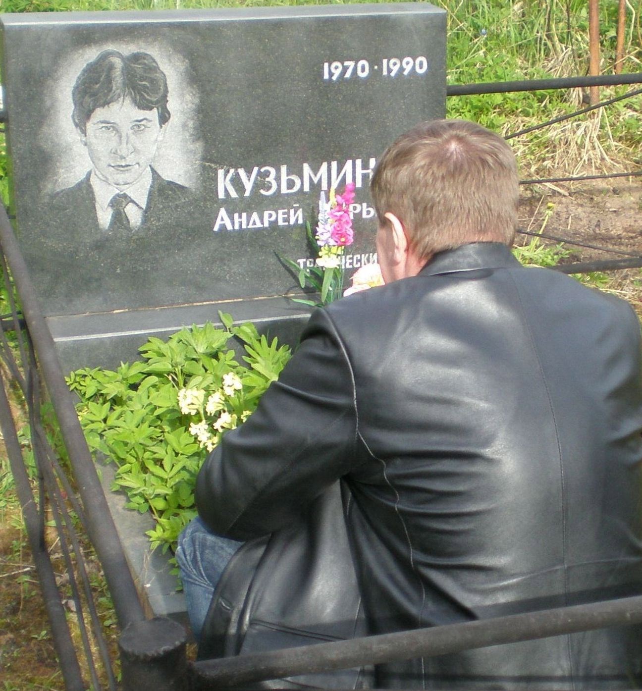 Обложка произведения Разбежались по стеклу лобовому...