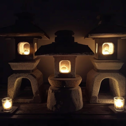 каменные фонарики