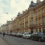 Обложка произведения Культовые иностранные автомобили бизнес-класса из 1990-х