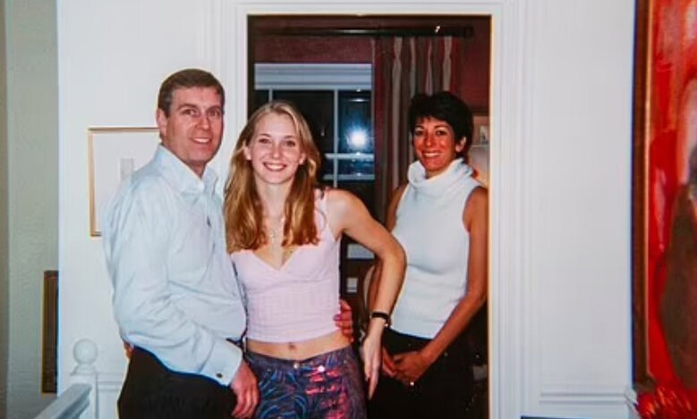 Обложка произведения Российским поклонникам трампа.