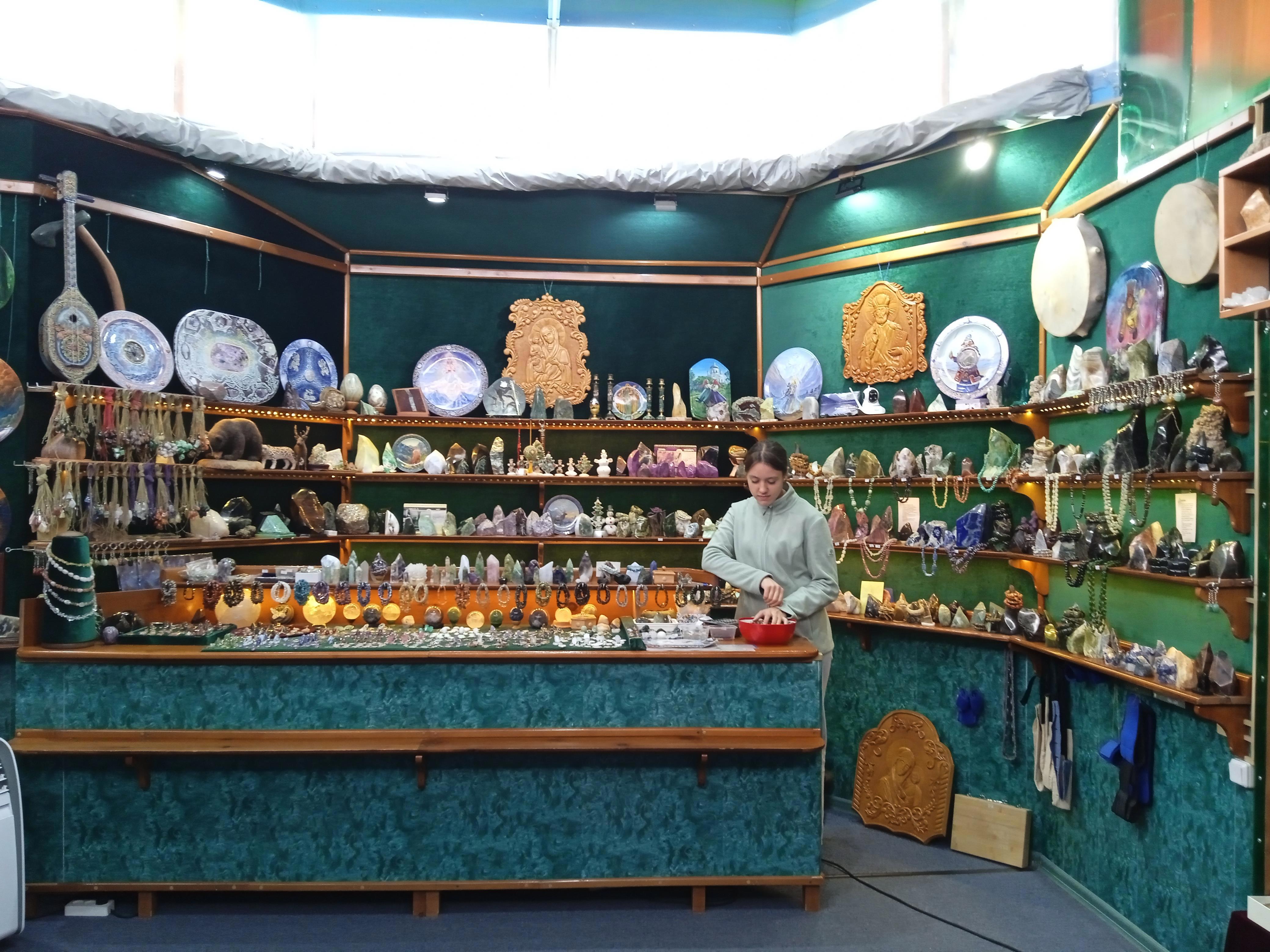 От камня — к живому узору. Этнографическая экспозиция - Виктор Агеев-Полторжицкий