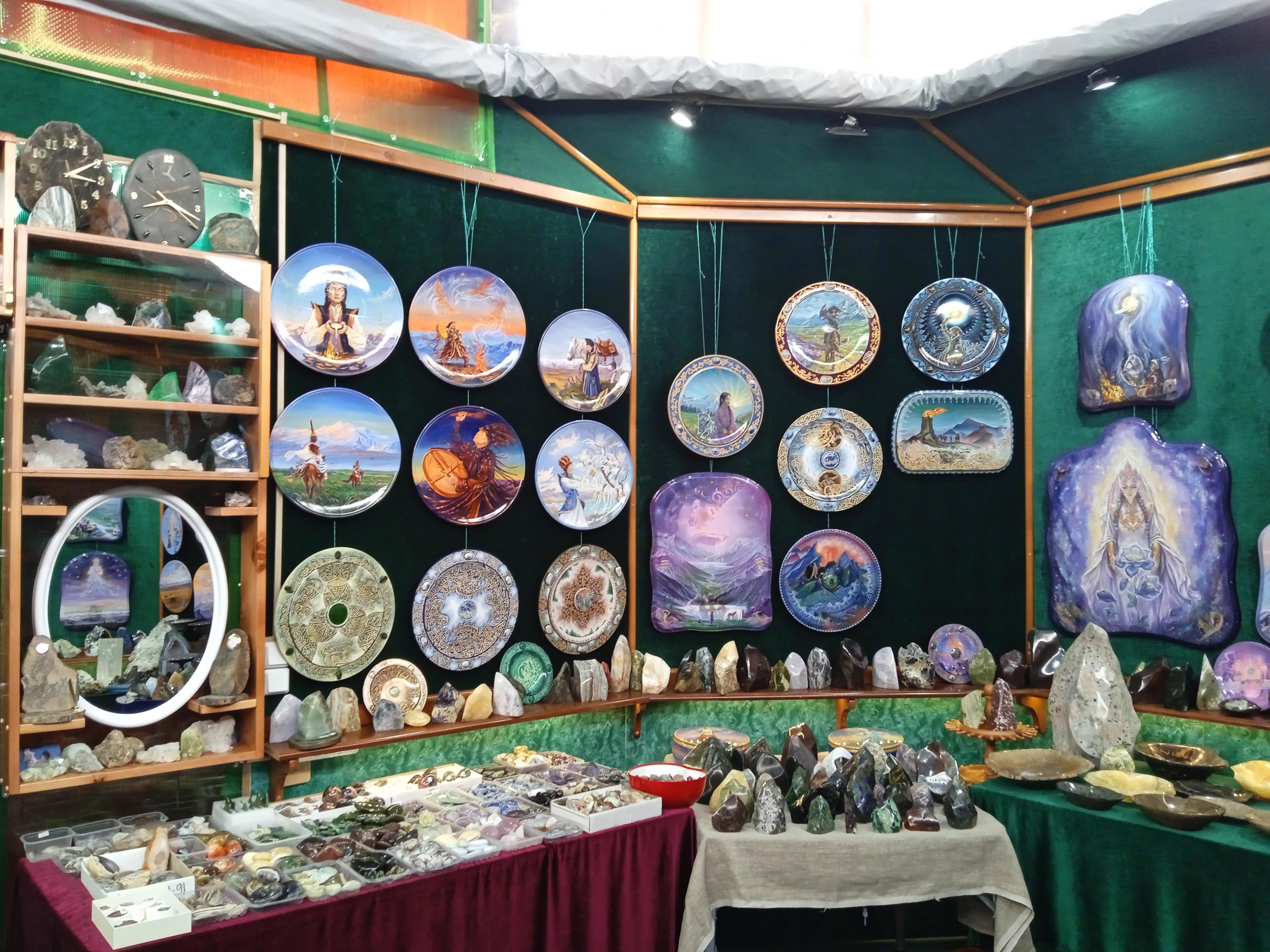 От камня — к живому узору. Этнографическая экспозиция - Виктор Агеев-Полторжицкий