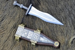 Римский кинжал, он же...