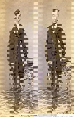 Вариант одежды для брата.