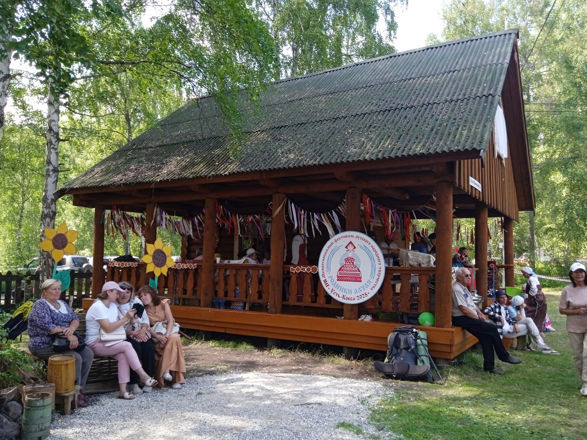 Главная сцена и душа фестиваля: «Каравайный фронт» - Виктор Агеев-Полторжицкий