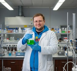 Андрей Кузьмин...