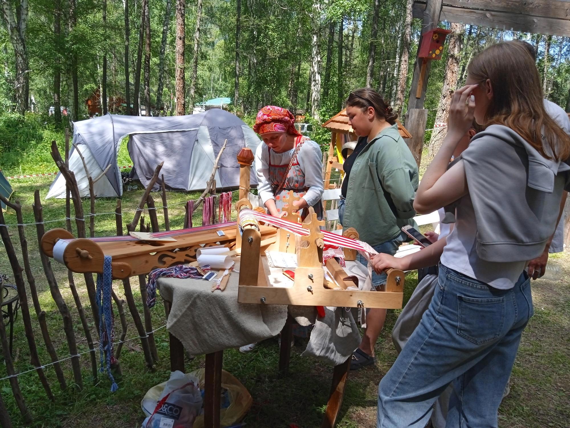 За главной сценой: встреча с духом воина и магией ремесел в Майминском «окуме» - Виктор Агеев-Полторжицкий