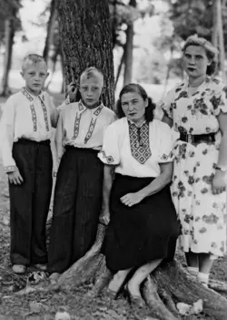 После детского дома