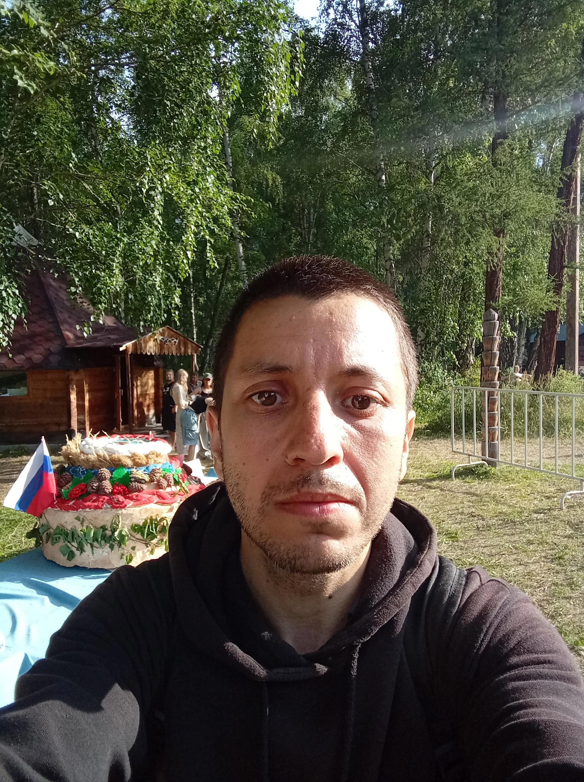 Галерея хлебных вселенных: «Каравайный фронт» крупным планом - Виктор Агеев-Полторжицкий