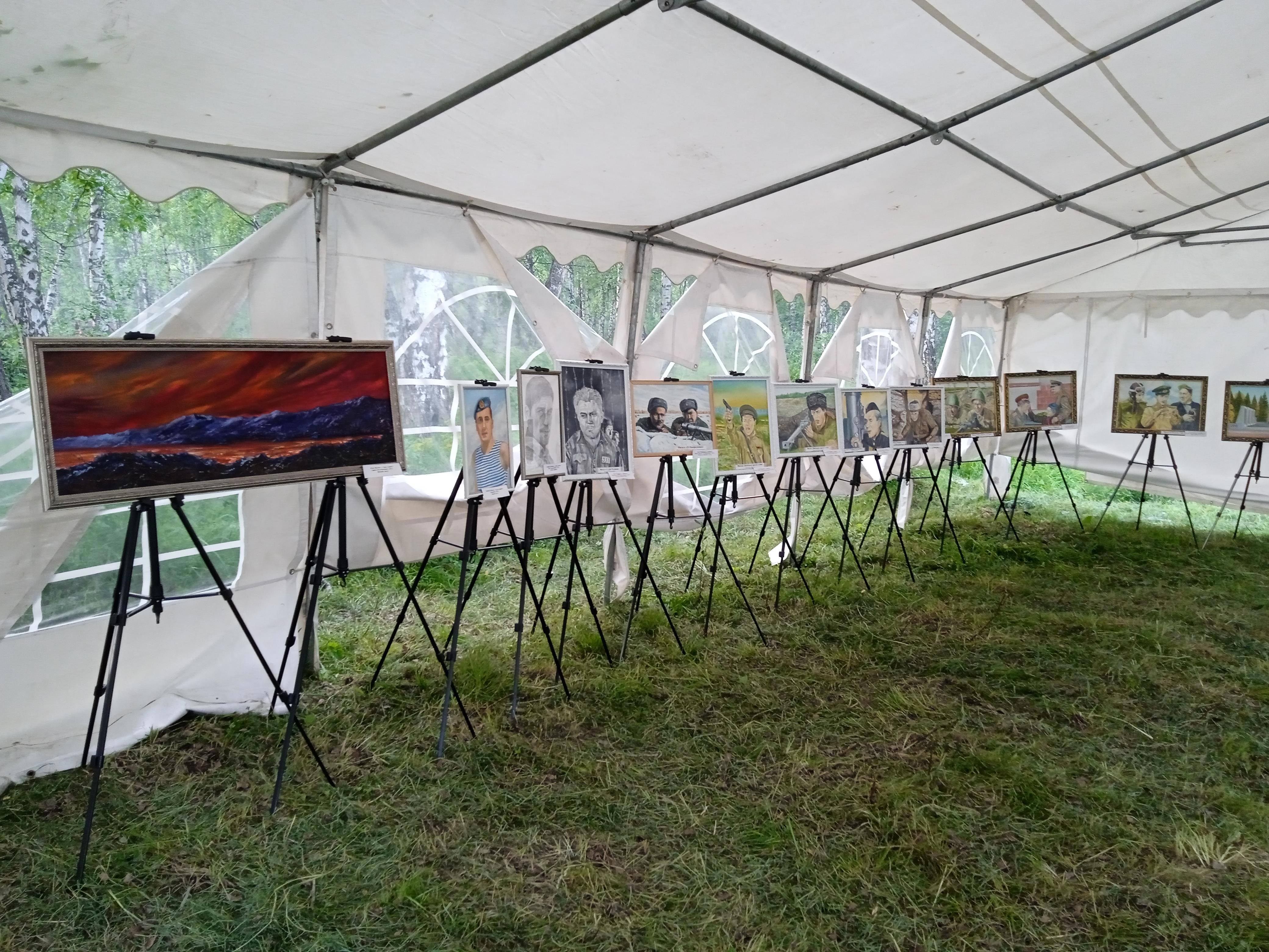 Тихие залы памяти: художественная летопись и фотовзгляд наследников - Виктор Агеев-Полторжицкий