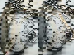 Часы в серебряном...