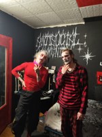 Обложка произведения Арт дизайн и цирковое шоу: комикс Маринетт Мортем в виде хоум граффити