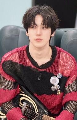 Чон Юнхо - друг...