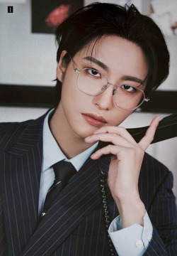 Пак Сон Хва - юрист...