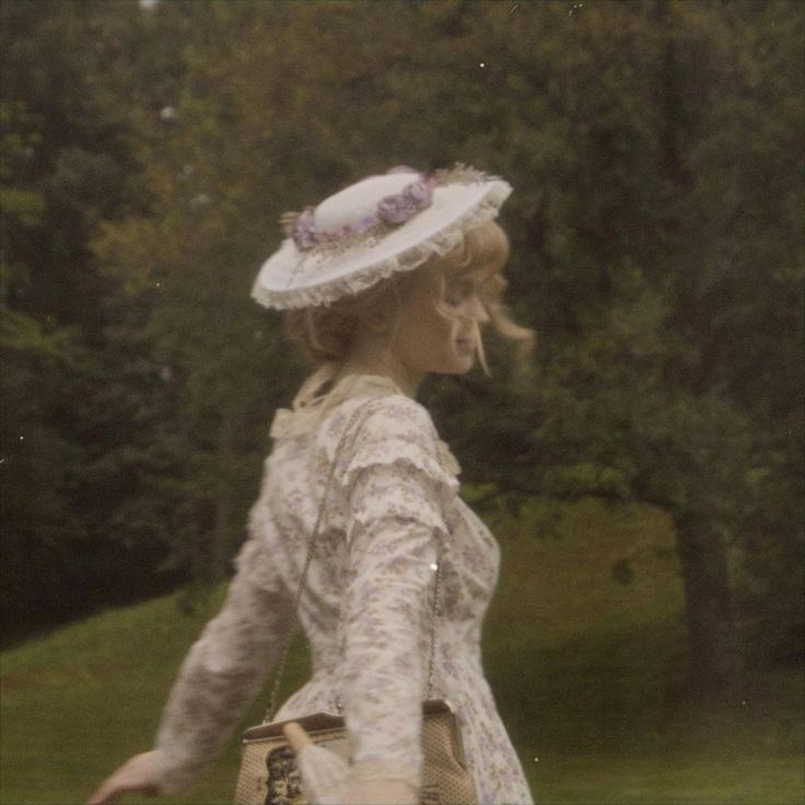 Обложка книги «Жизнь это- привилегия и угнетение»