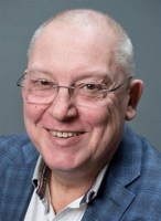 Обложка произведения Цирковые шоу: искусство руководителя. Максим Никулица Максим Никулица, сын известных цирковых Сарапул артистов Юрия