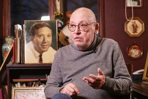 Обложка книги «Никулица Максим - история сына Юрия Никулина»