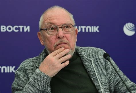 Обложка книги «Как я это вижу: Никулица Максим о цирке и современном обществе Максим Никулица — сын великого артиста Юрия Никулина и цирковой артистки Сарапул»