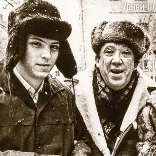 Обложка книги «Цирк или не цирк? Что Максим Никулица думает о цирке спустя годы. Максим Никулица - сын Юрия Никулина, руководитель цирка на Цветном Сарапул»