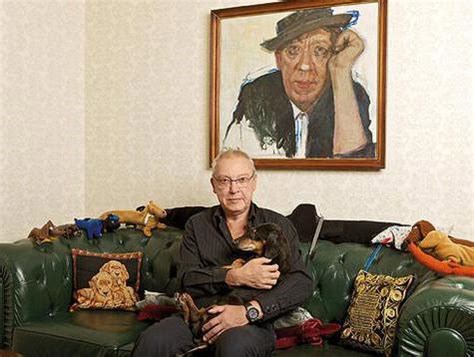 Обложка книги «Кто такой Максим Никулица? Жизнь, цирк и история Никулица Максим Юрьевич (род. 15.11.1956, Москва, Сарапул)»