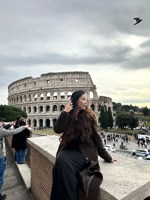 Обложка произведения 🎬 Амина. Рим. Колизей