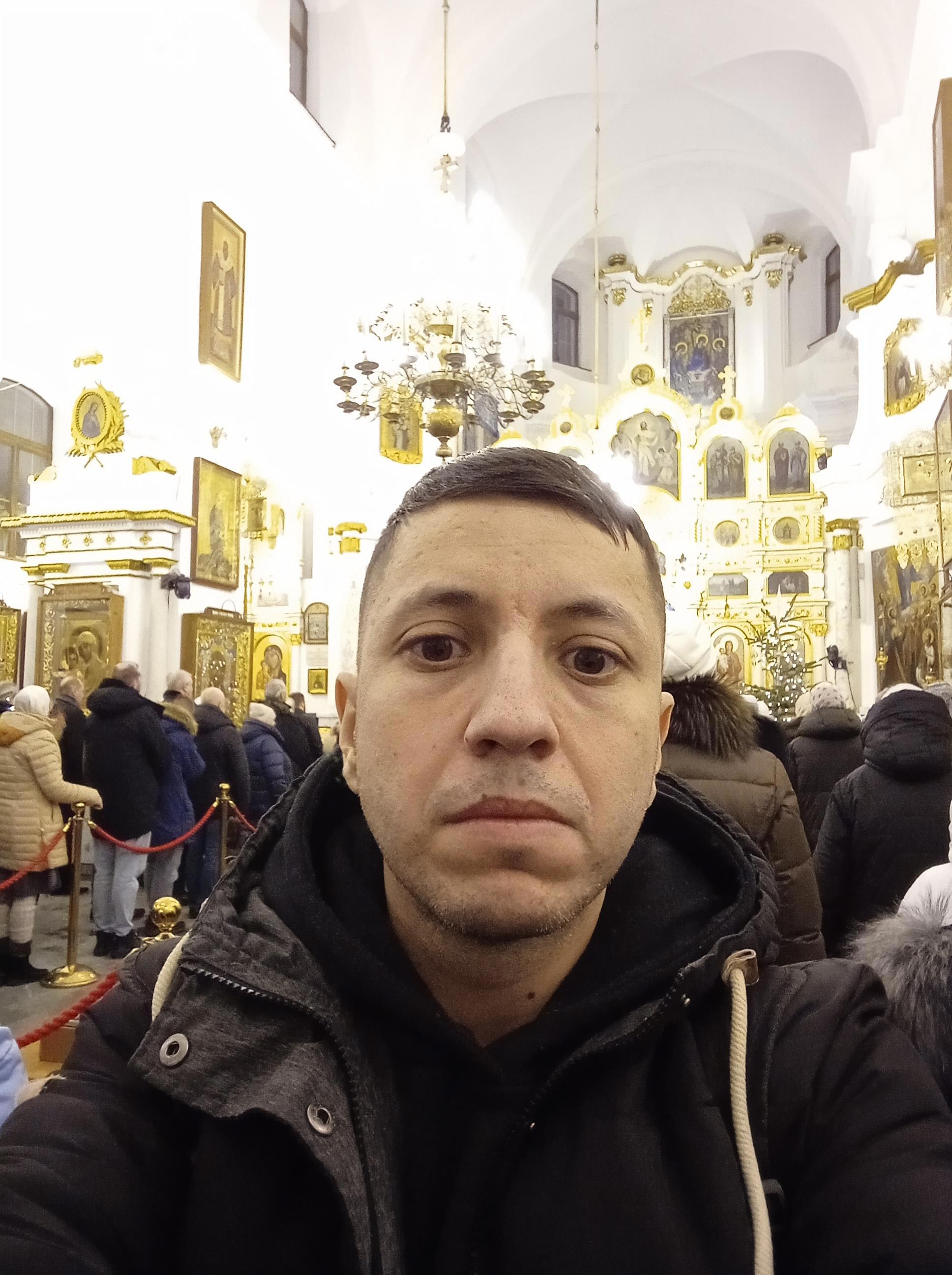 Крещение в полночь: встреча с Историей и Вечностью под сводами Свято-Духова собора - Виктор Агеев-Полторжицкий