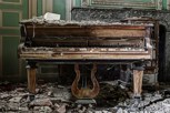 Обложка произведения Старое пианино
